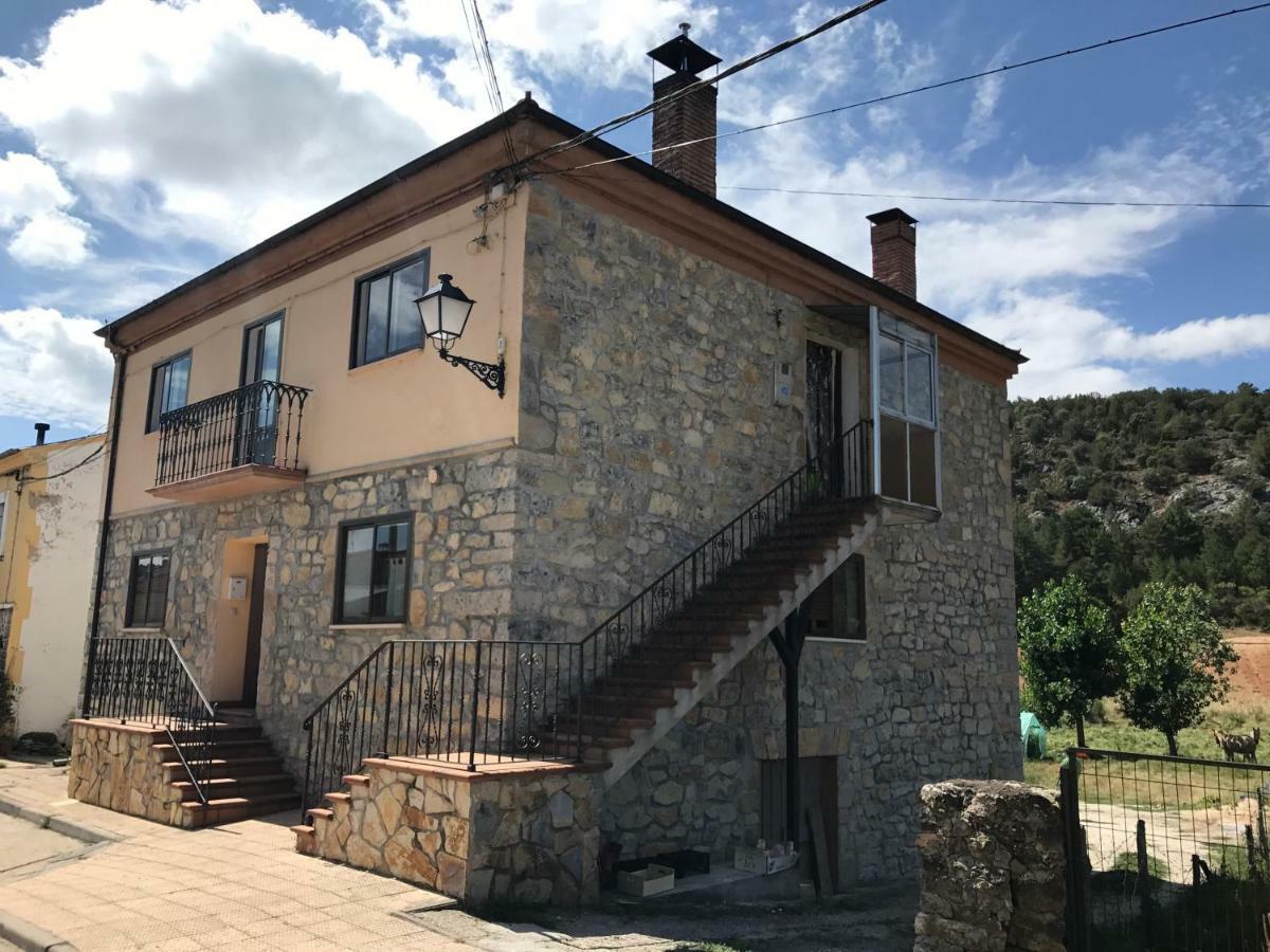 Casa De Pueblo Con Merendero Alquilable Opcionalmente Casarejos Exterior foto
